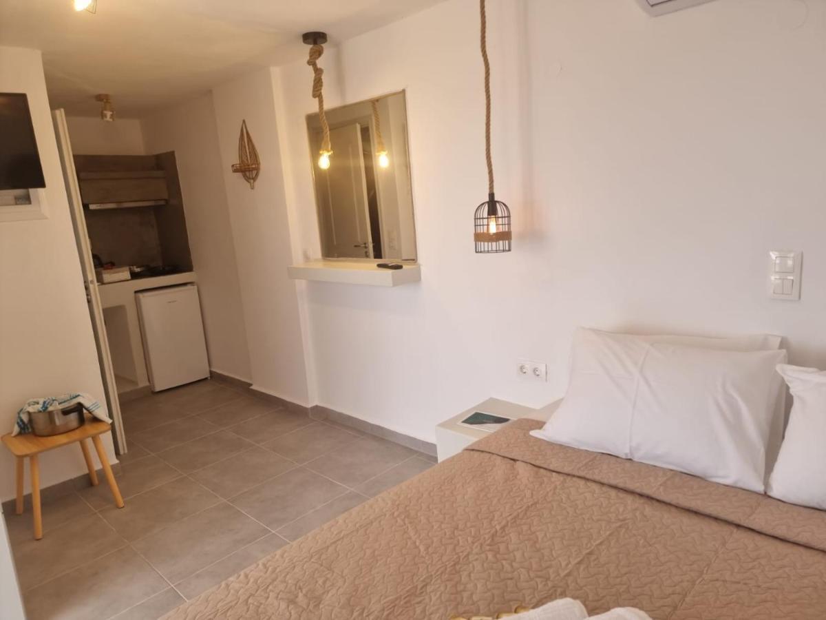 Joannes Vacation Rooms Adamantas  Exterior photo