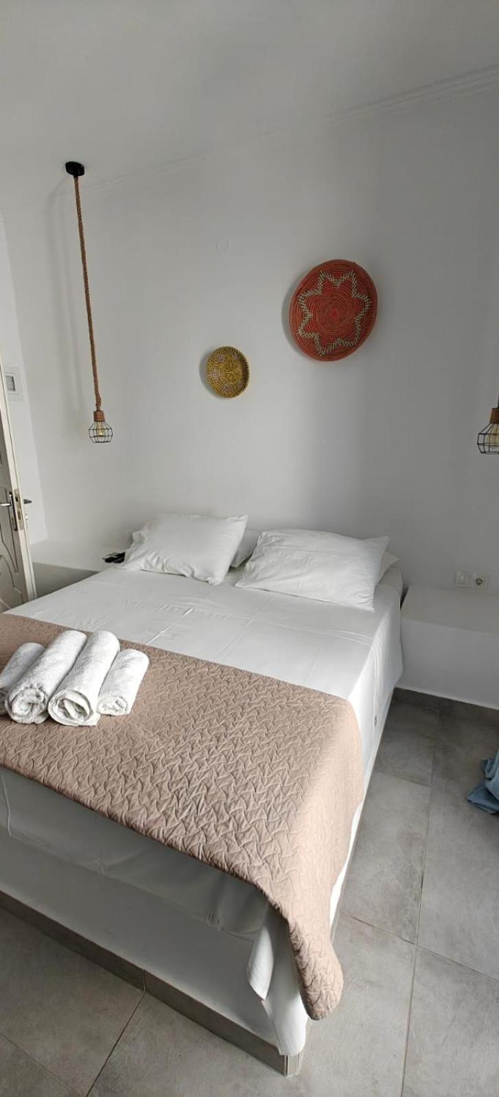 Joannes Vacation Rooms Adamantas  Exterior photo