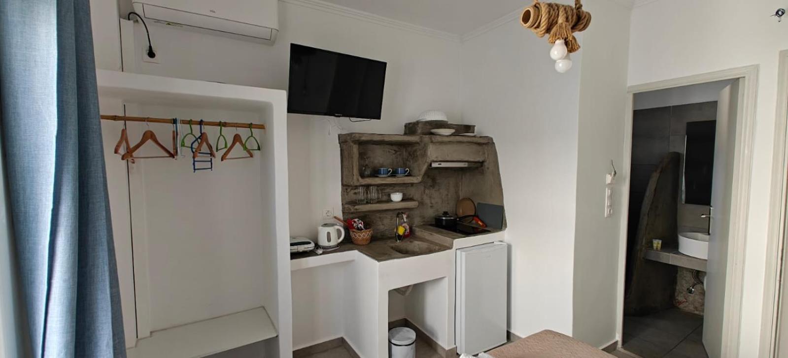 Joannes Vacation Rooms Adamantas  Exterior photo