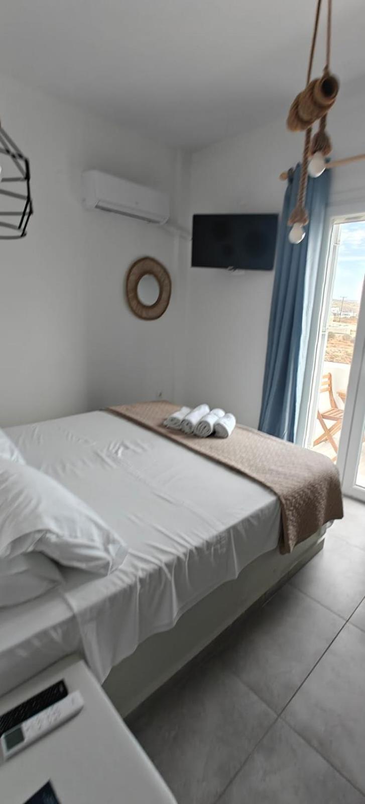 Joannes Vacation Rooms Adamantas  Exterior photo