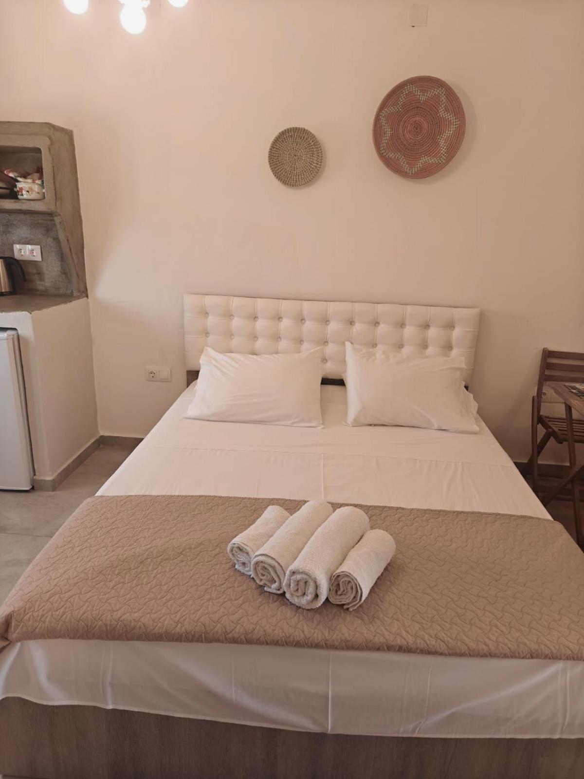 Joannes Vacation Rooms Adamantas  Exterior photo