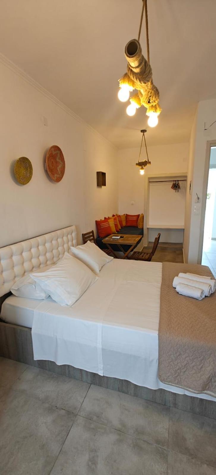Joannes Vacation Rooms Adamantas  Exterior photo